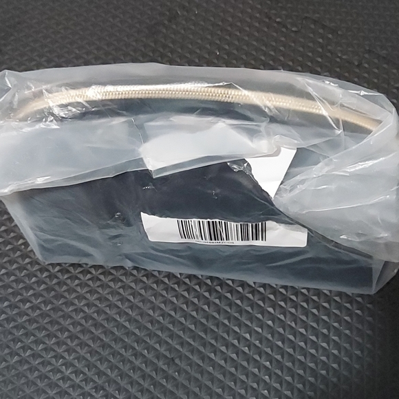 Victoria's Secret Handbags - Victoria Secret Beauty Bag New